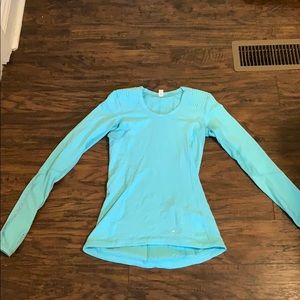 light blue lulu lemon long sleeve